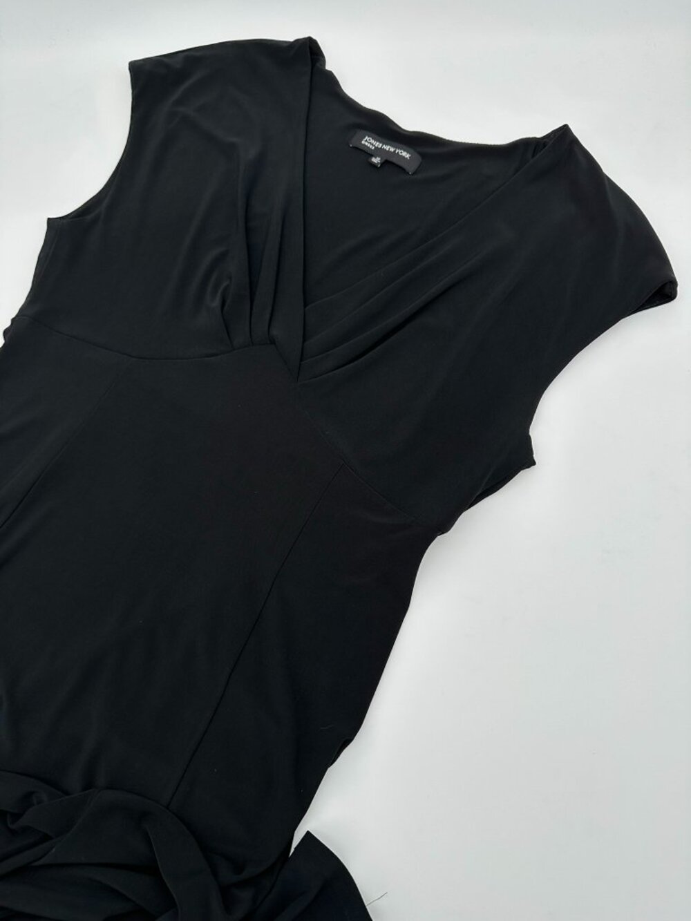 Jones New York Women's Surplice V-Neck Cap Sleeved Midi Dress, Size 12, Black